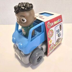 CoComelon‎ Build a Car Cody in Mail Truck Vehicle Blue Age 18 Month +